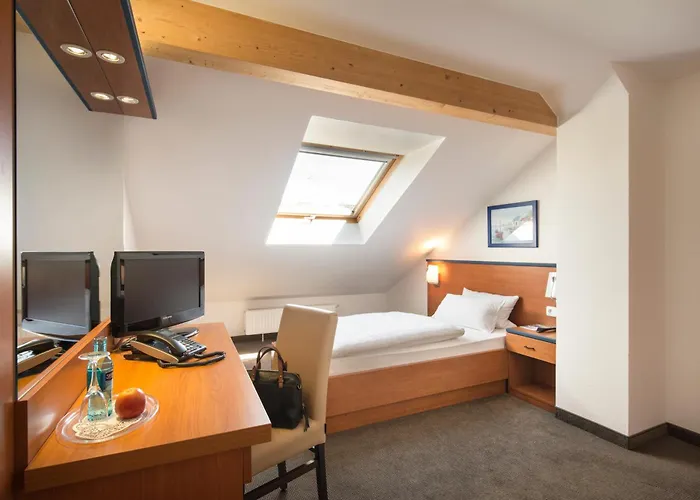 Hotel Am Wald Monheim am Rhein