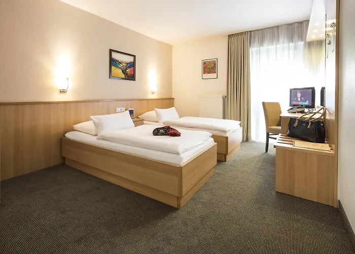 艾蒙沃得酒店 3* Monheim am Rhein